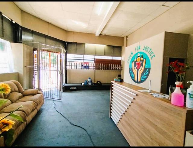 BUSINESS FOR SALE IN BOKSBURG